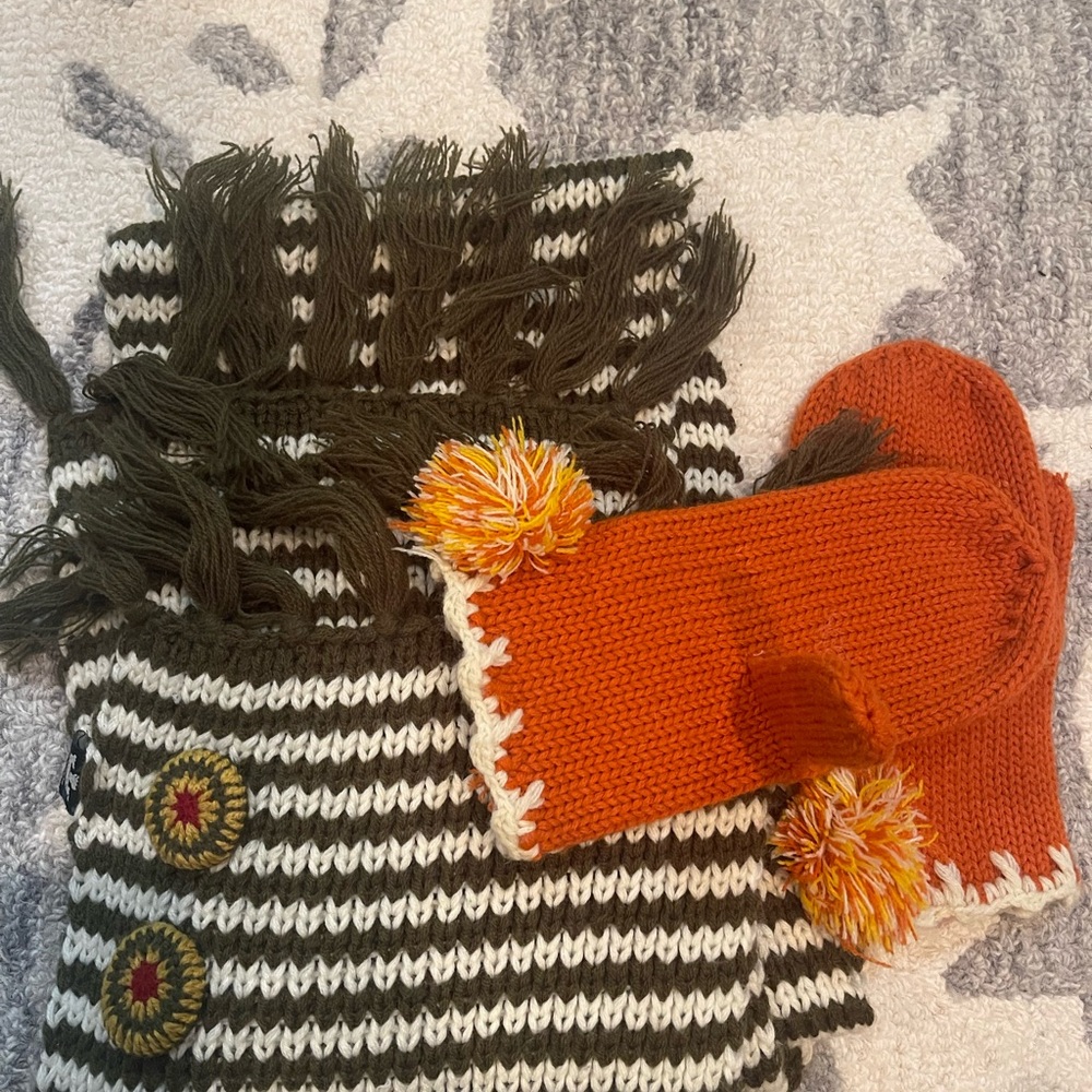 Anthropologie Striped Green and White Scarf/Orange Mittens Set - Picture 2 of 3